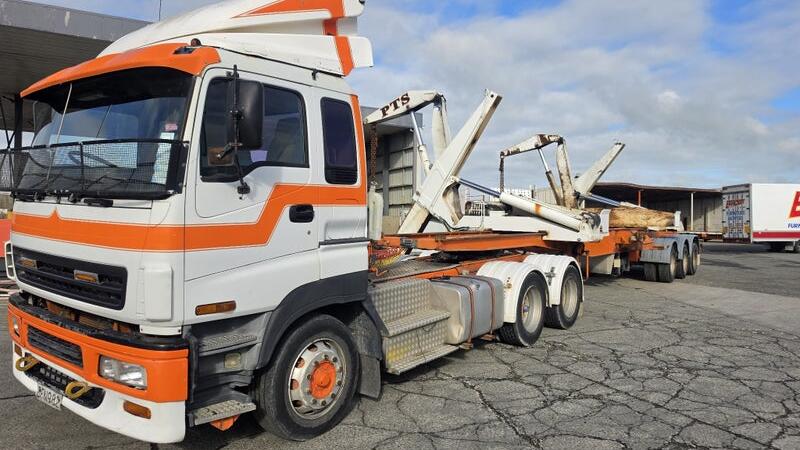 2005 Isuzu EXZ400